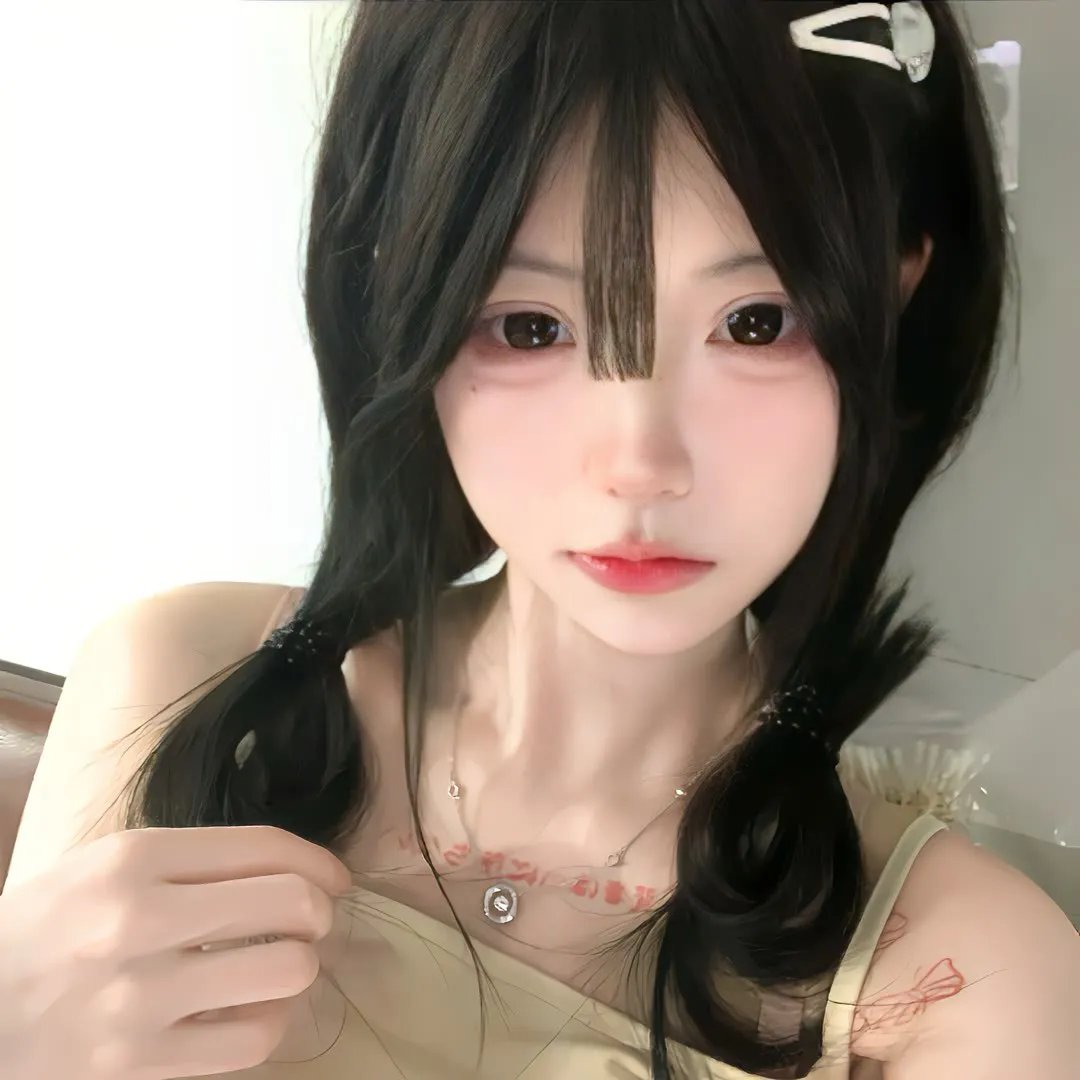 演员秋泳愚 